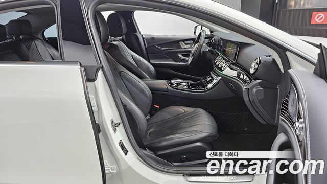 Mercedes-Benz CLS-Class 2019 — photo 10