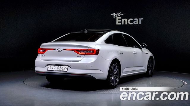 Renault Korea SM6 2016 — photo 2