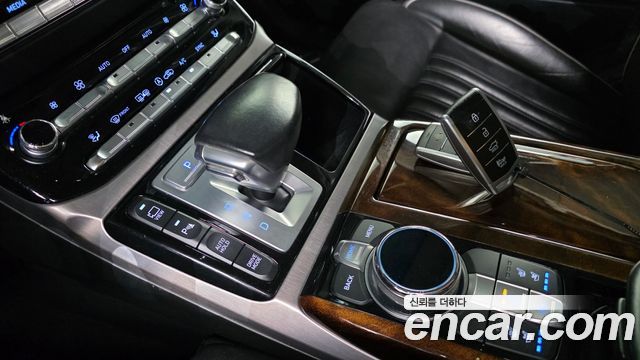 Genesis EQ900 2016 — photo 9