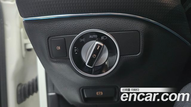 Mercedes-Benz A-Class 2015 — photo 18
