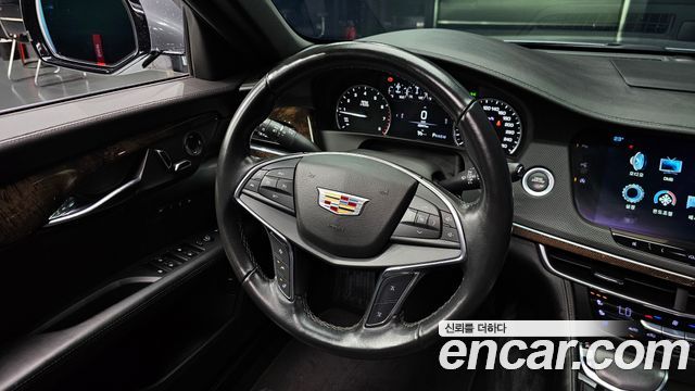 Cadillac CT6 2018 — photo 13