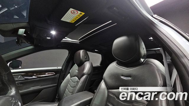 Cadillac CT6 2018 — photo 16