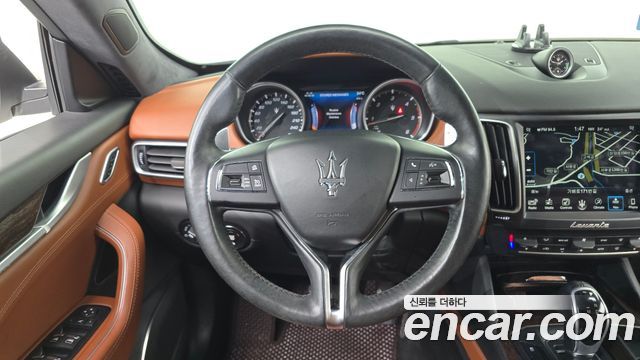 Maserati Levante 2017 — photo 13