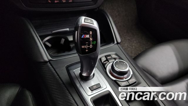 BMW X6M 2010 — photo 9