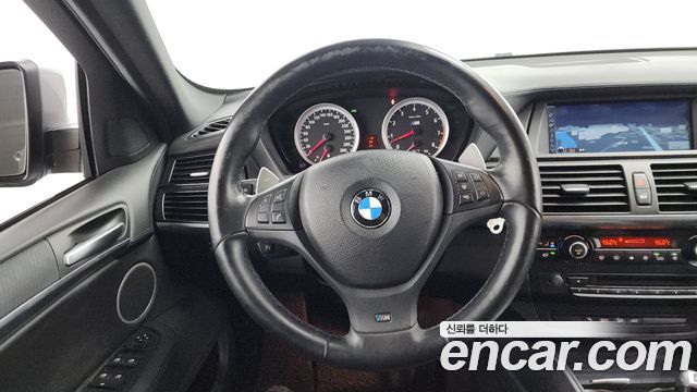 BMW X6M 2010 — photo 13
