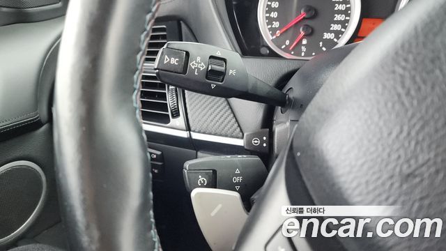 BMW X6M 2010 — photo 14