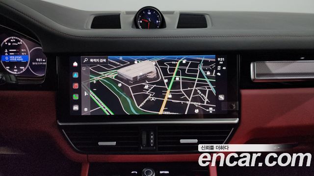 Porsche Cayenne 2023 — photo 14