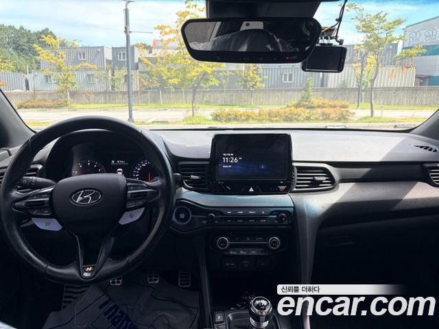 Hyundai Veloster 2021 — photo 8