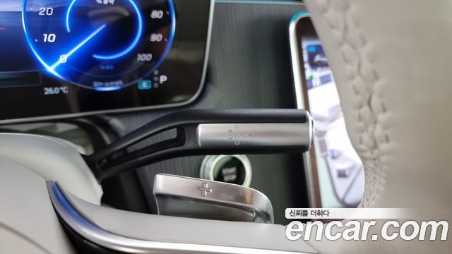 Mercedes-Benz EQS 2023 — photo 9