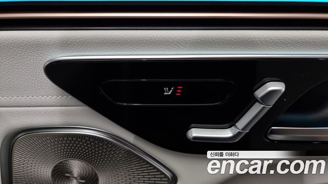 Mercedes-Benz EQS 2023 — photo 18