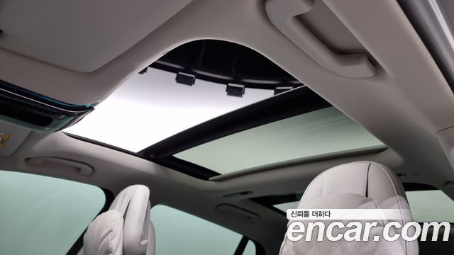 Mercedes-Benz EQS 2023 — photo 19