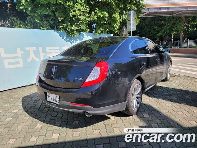 Lincoln MKS 2013 — photo 4