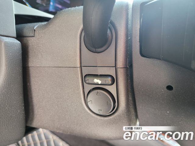 Lincoln MKS 2013 — photo 13