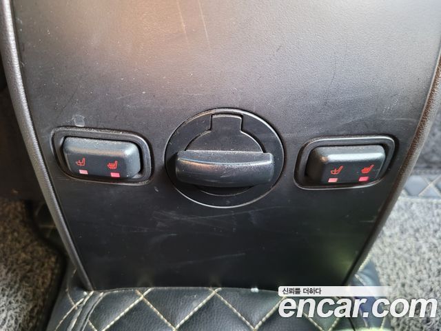 Lincoln MKS 2013 — photo 16
