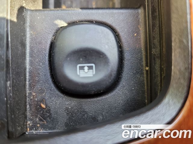 Lincoln MKS 2013 — photo 19
