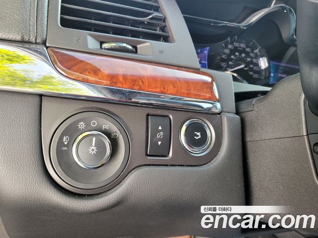 Lincoln MKS 2013 — photo 20