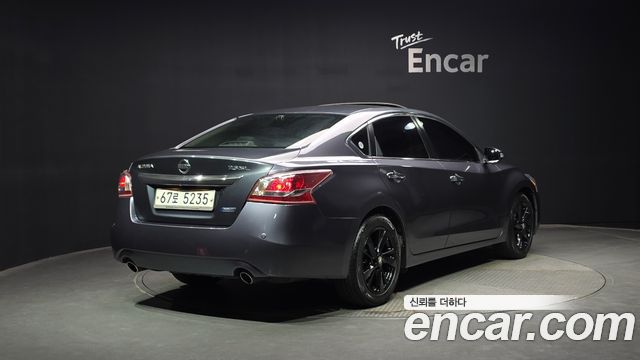 Nissan Altima 2013 — photo 2