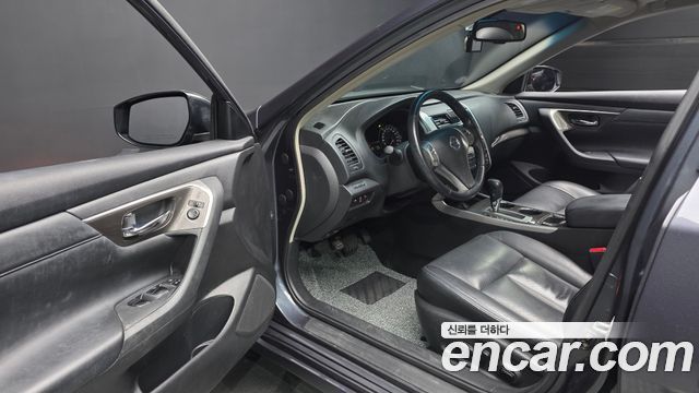 Nissan Altima 2013 — photo 10