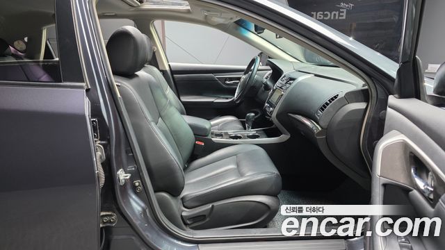 Nissan Altima 2013 — photo 11
