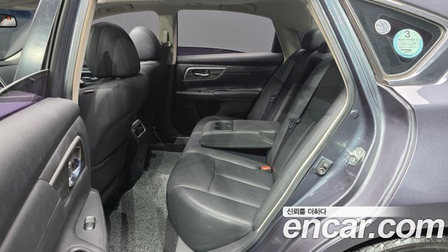 Nissan Altima 2013 — photo 12