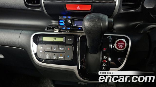Honda N-BOX 2015 — photo 9