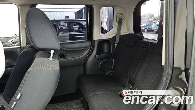 Honda N-BOX 2015 — photo 12