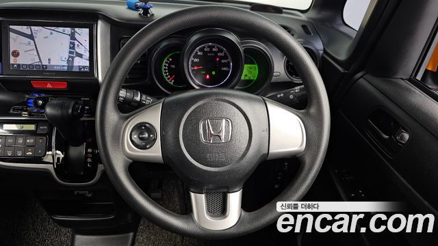 Honda N-BOX 2015 — photo 13