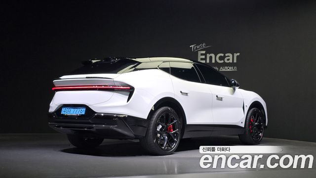 Lotus Eletre 2025 — photo 2