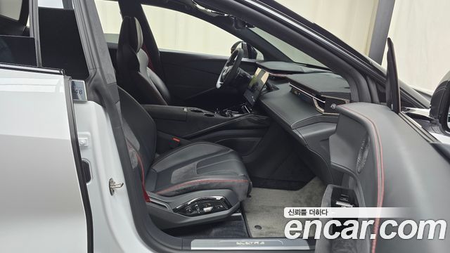 Lotus Eletre 2025 — photo 10