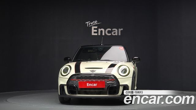 Mini Cooper Convertible 2022 — photo 3