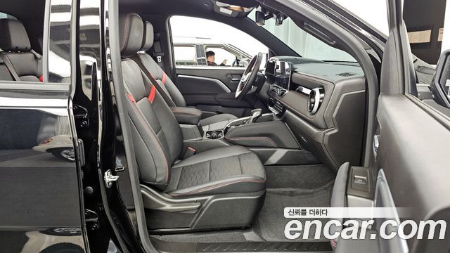 Chevrolet Korea Colorado 2024 — photo 11