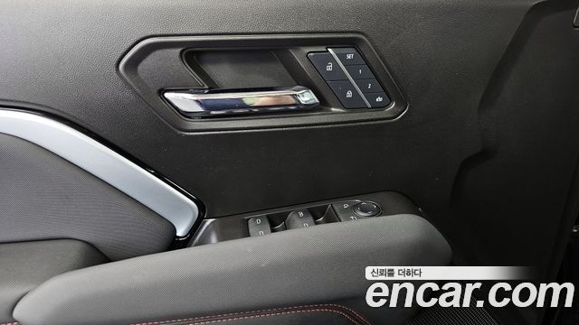 Chevrolet Korea Colorado 2024 — photo 18
