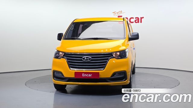 Hyundai Starex 2019 — photo 3
