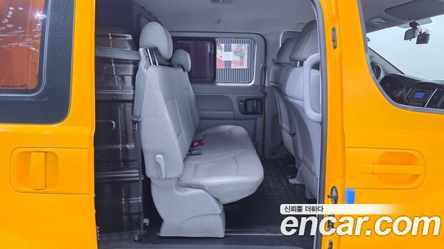 Hyundai Starex 2019 — photo 12