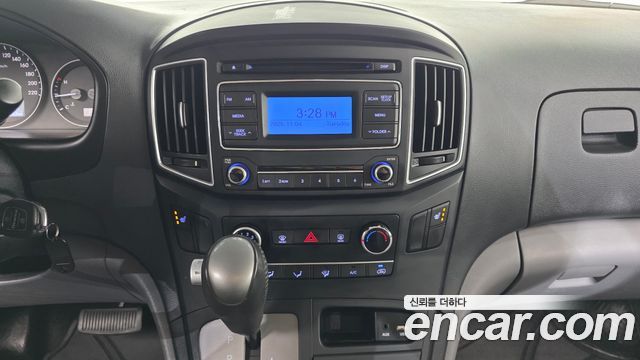 Hyundai Starex 2019 — photo 14