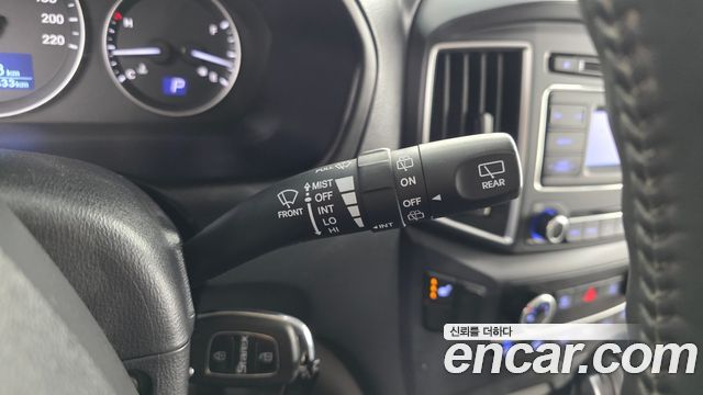 Hyundai Starex 2019 — photo 17