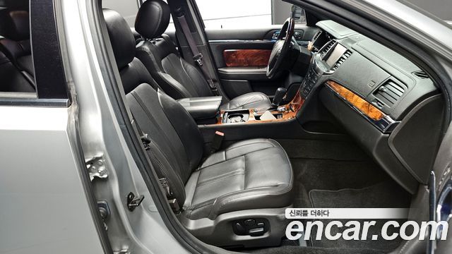 Lincoln MKS 2013 — photo 10