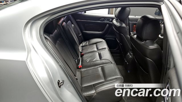 Lincoln MKS 2013 — photo 11