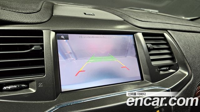 Lincoln MKS 2013 — photo 15