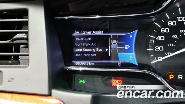 Lincoln MKS 2013 — photo 16