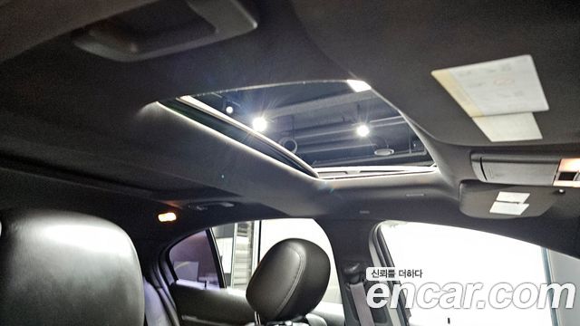 Lincoln MKS 2013 — photo 18