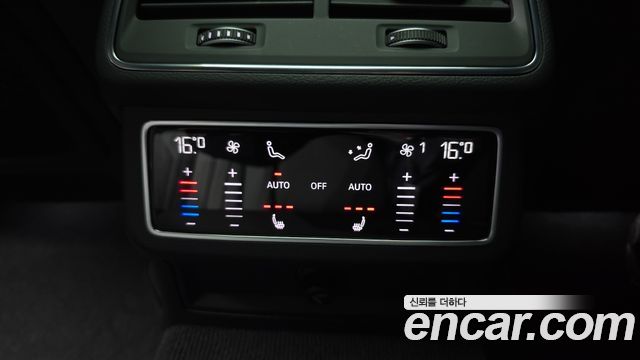 Audi A6 2021 — photo 18