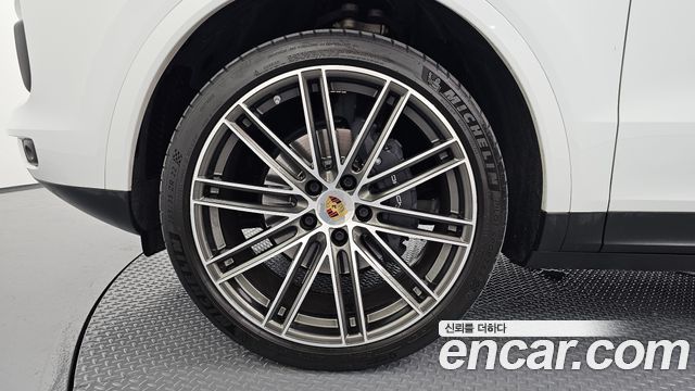 Porsche Cayenne 2020 — photo 5