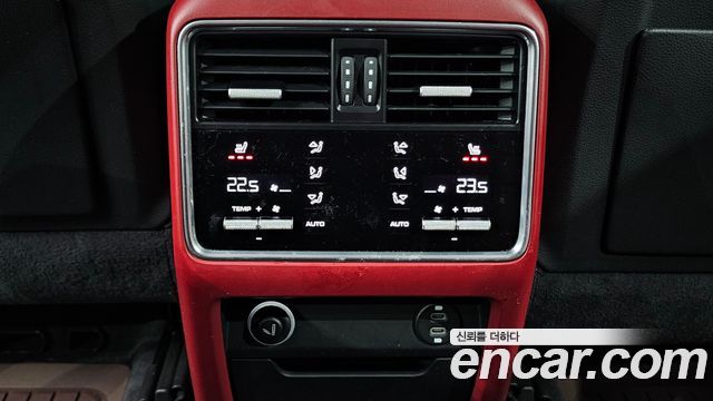 Porsche Cayenne 2020 — photo 19