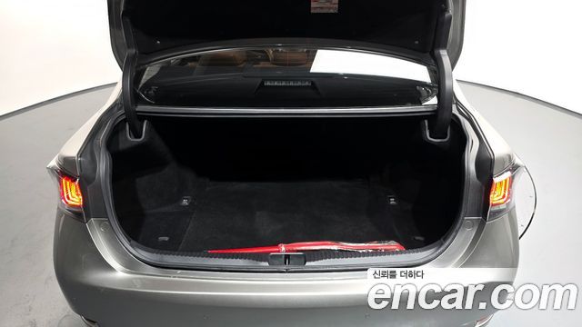 Lexus GS 2018 — photo 20
