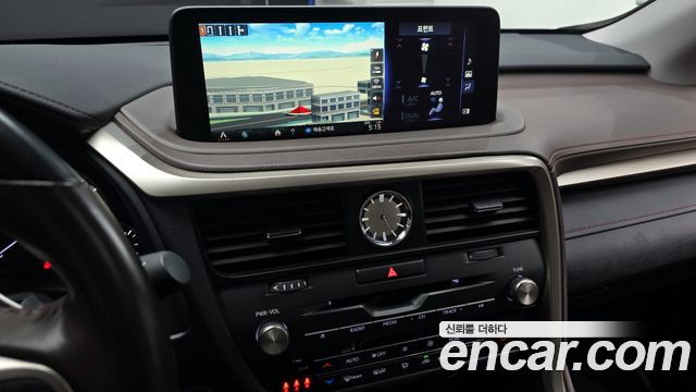 Lexus RX 2021 — photo 14