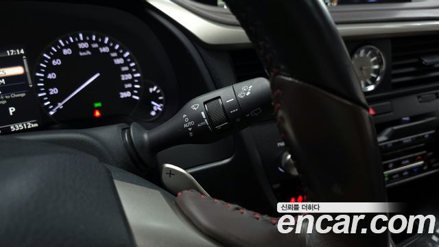 Lexus RX 2021 — photo 16