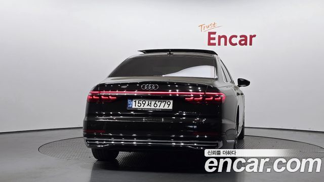 Audi A8 2021 — photo 4