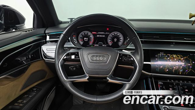 Audi A8 2021 — photo 12