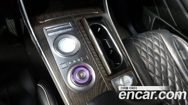 Genesis GV80 2020 — photo 9